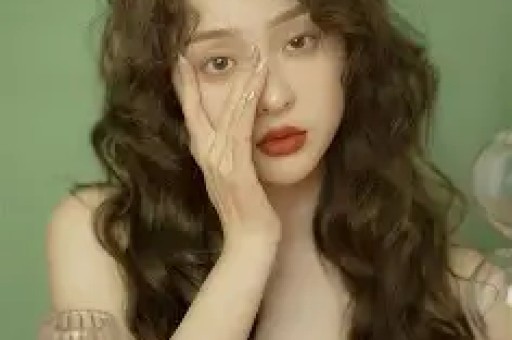 video_title c