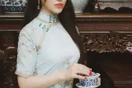 球在轨道上滚动游戏